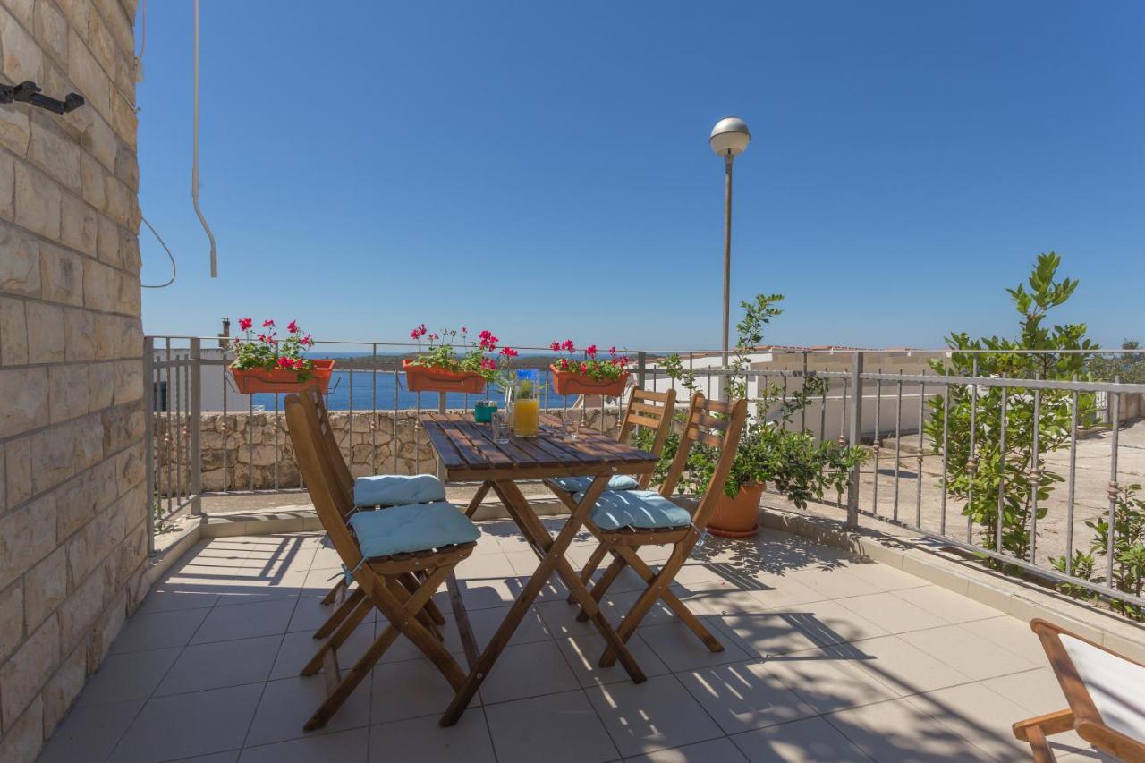 Apartmani Ad Hvar ฮวาร์ ภายนอก รูปภาพ