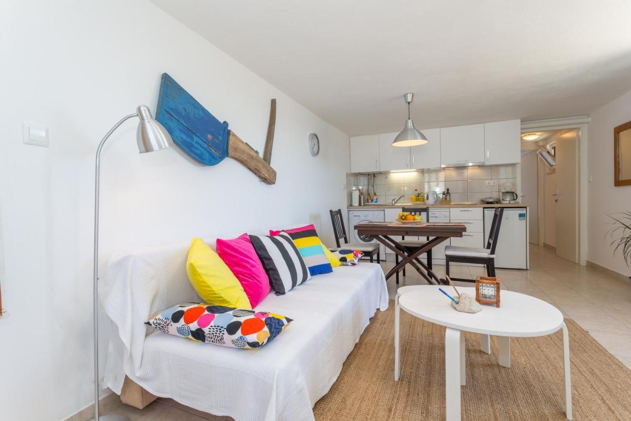 Apartmani Ad Hvar ฮวาร์ ภายนอก รูปภาพ