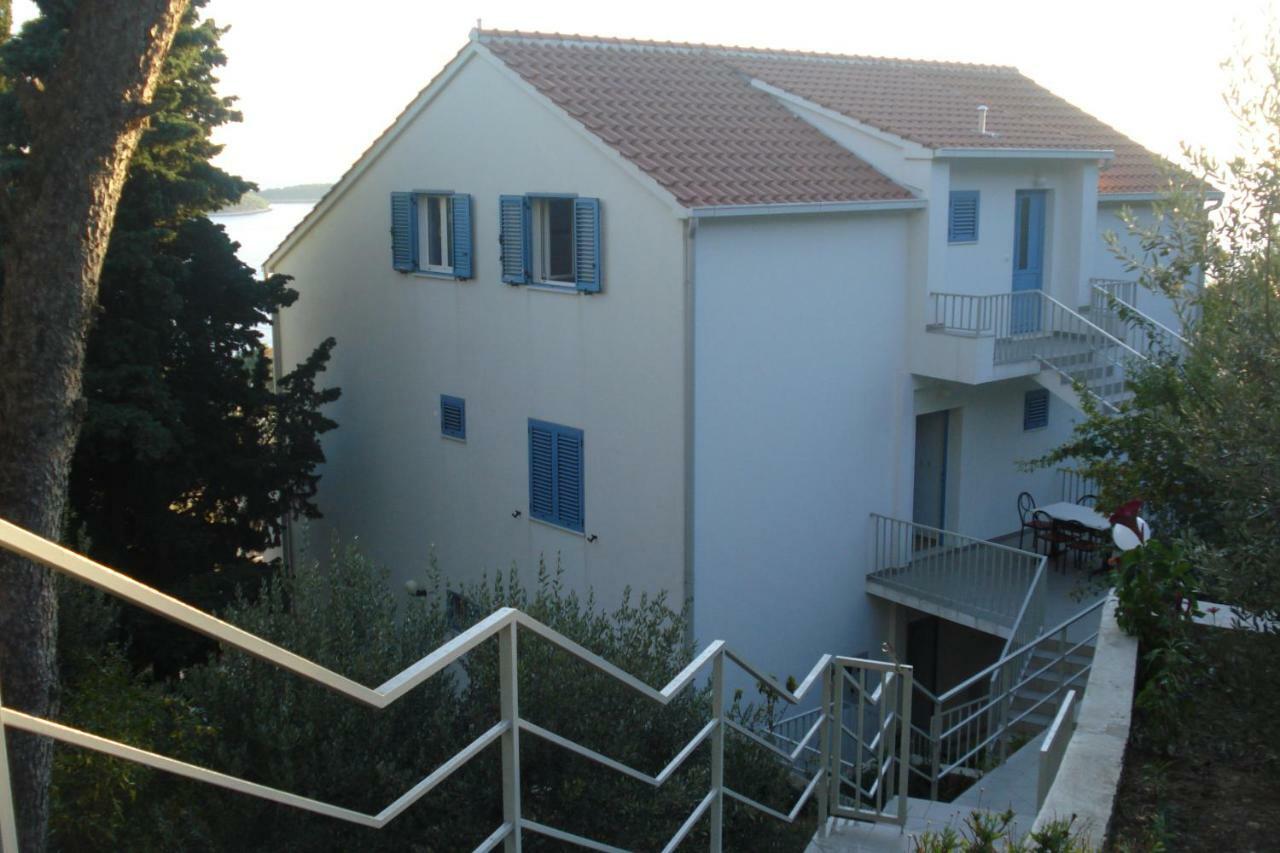Apartmani Ad Hvar ฮวาร์ ภายนอก รูปภาพ